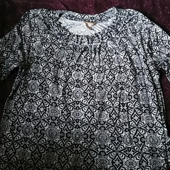 White Stag Tops - 🛍️BOGO 1/2 Sale🛍️White Stag Top